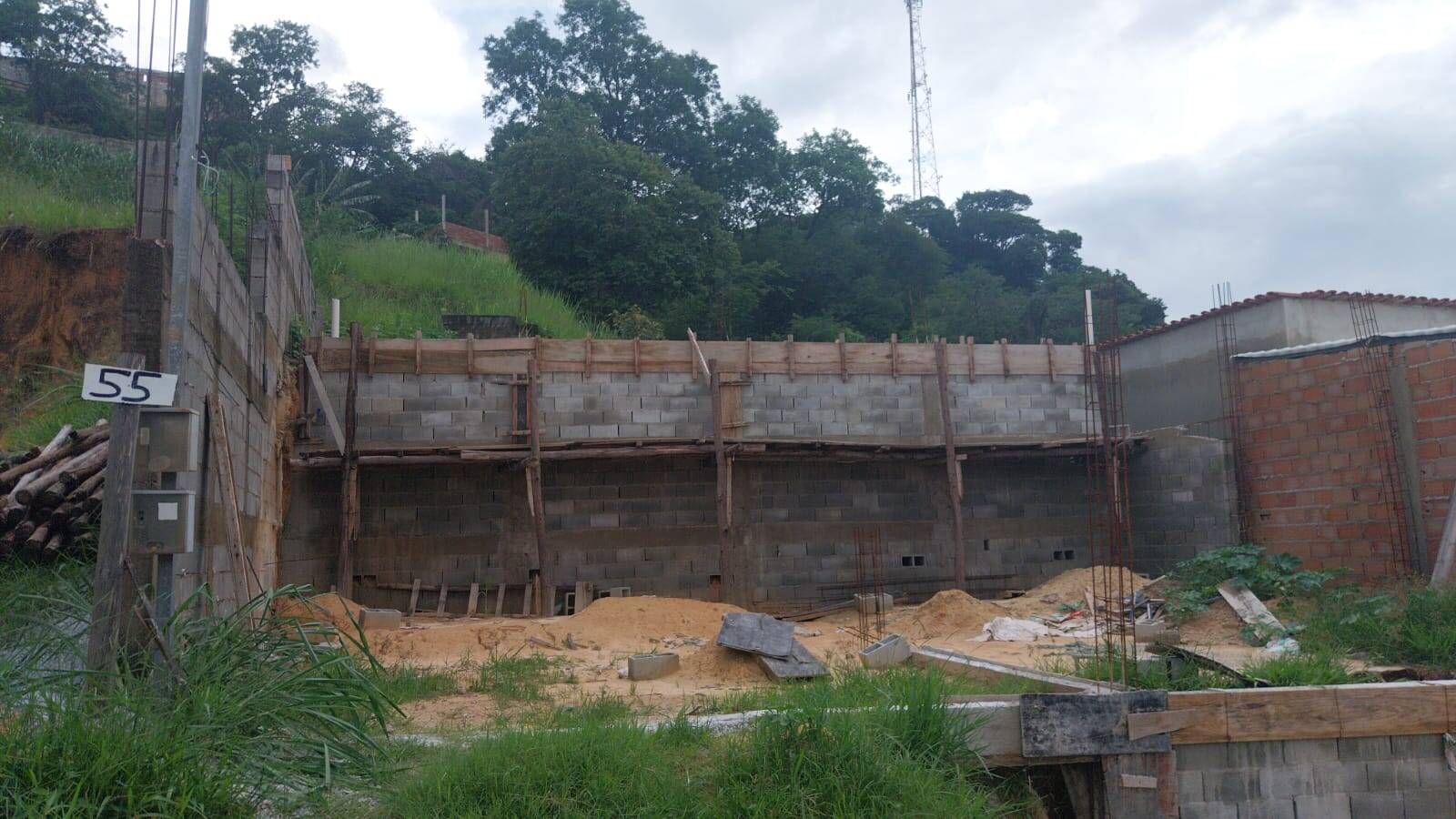 Lote à venda no Serra Dourada (Parque Durval de Barros): 