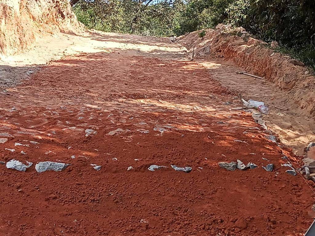 Lote à venda no Povoado Eixo Quebrado: 