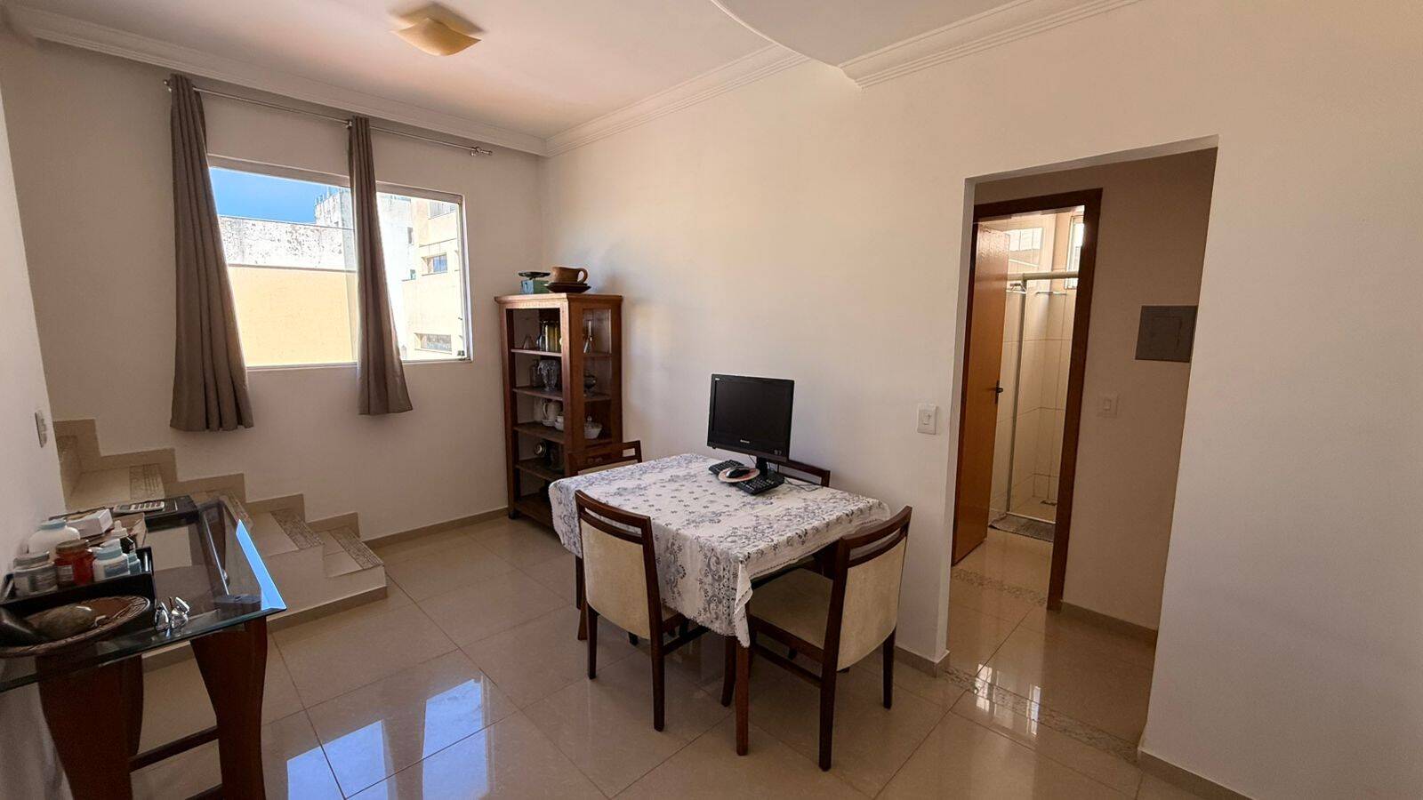 Cobertura à venda no Cabral: 