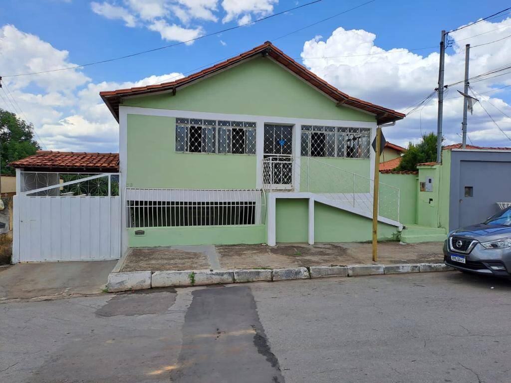 Casa à venda no Centro: 