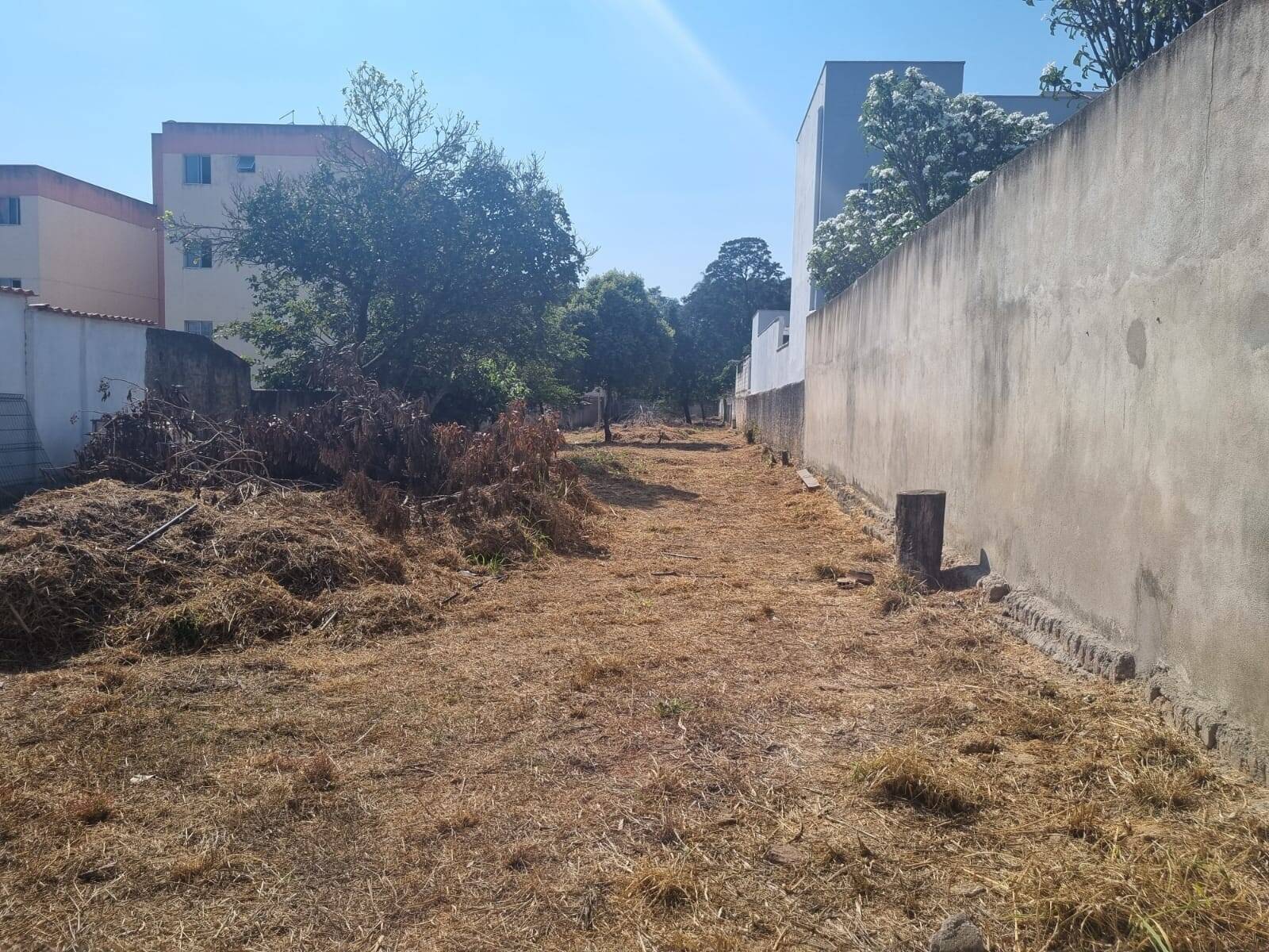 Lote à venda no Chácaras Satélite: 