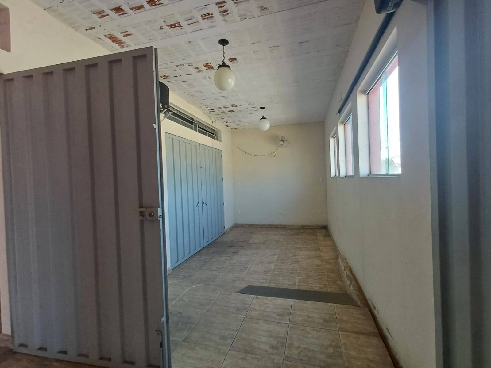 Casa à venda no Jardim Montreal - 1 Seção: 