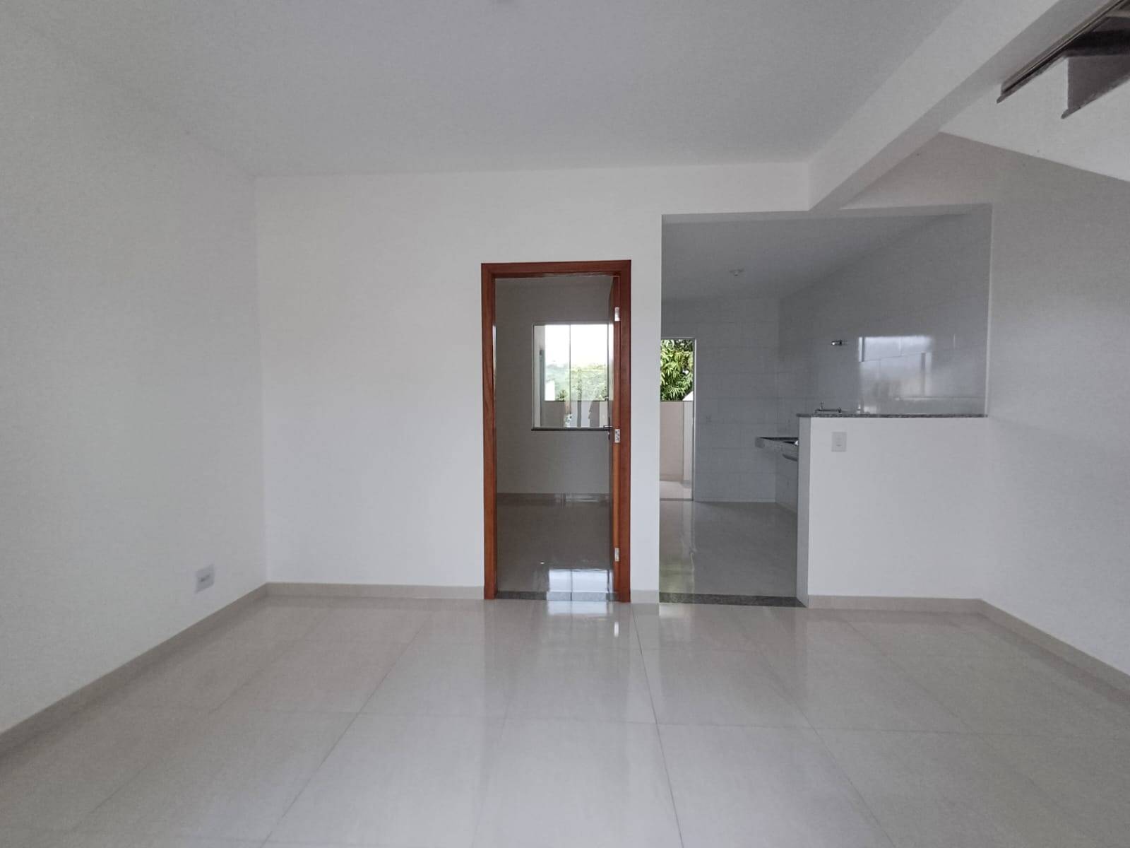 Casa Duplex à venda no Jardim das Flores: 