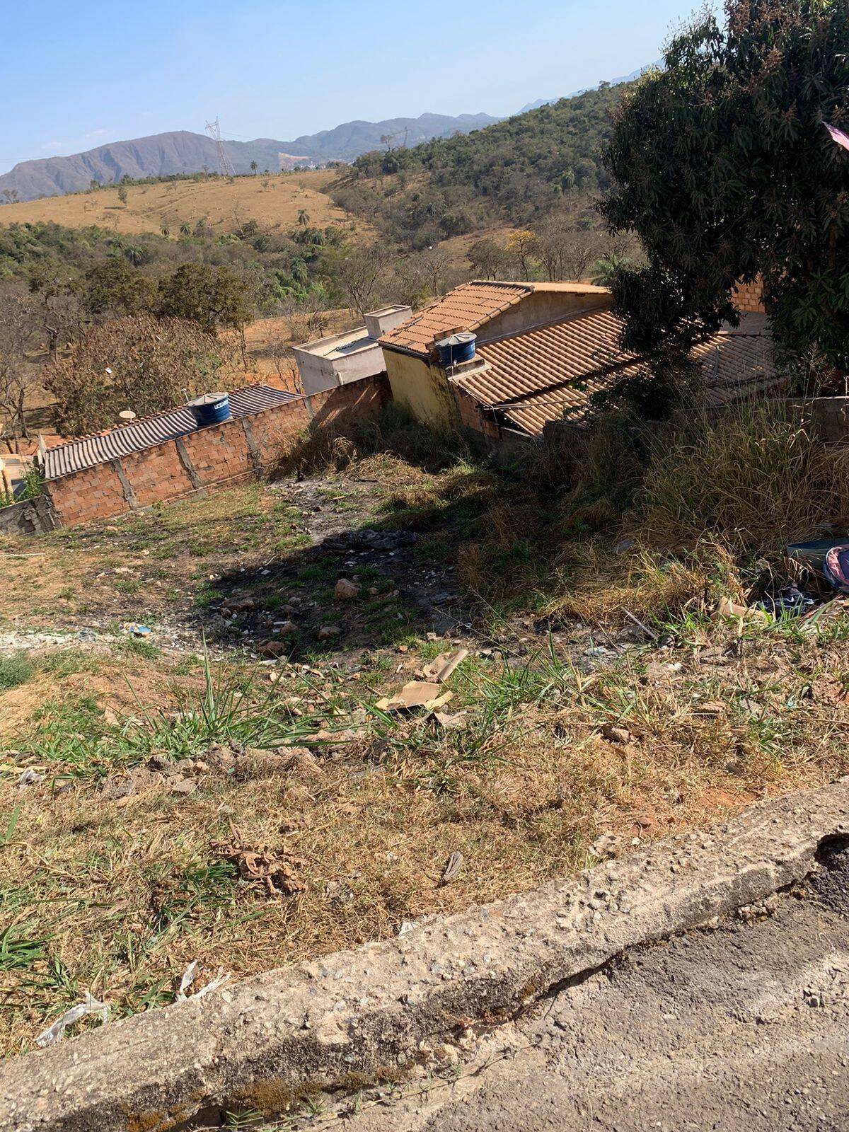 Lote à venda no Santo Antônio: 