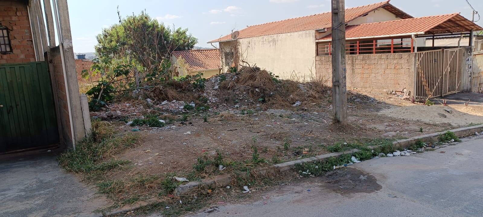 Lote à venda no Jardim Montreal - 1 Seção: 