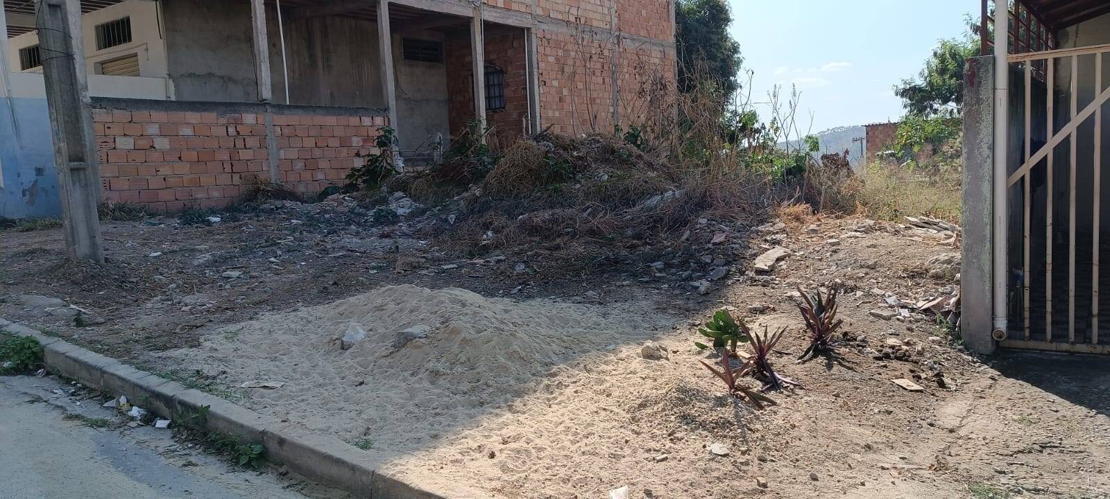 Lote à venda no Jardim Montreal - 1 Seção: 