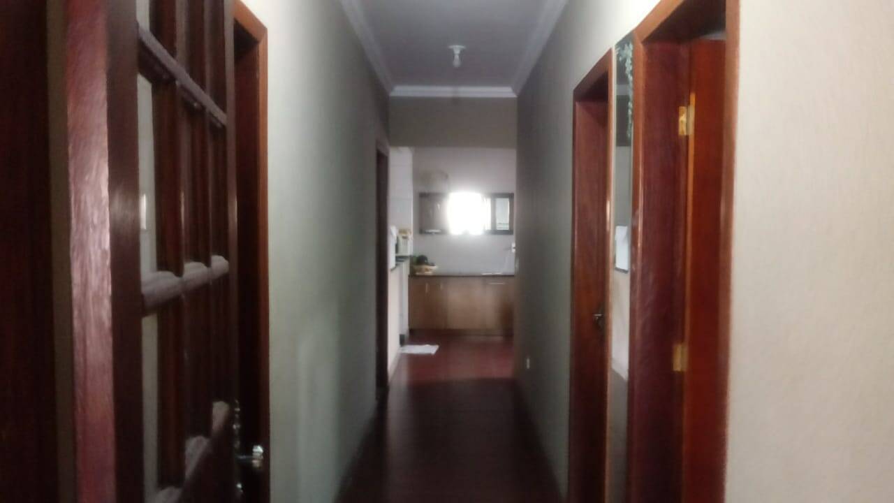 Casa à venda no Serra Azul: 