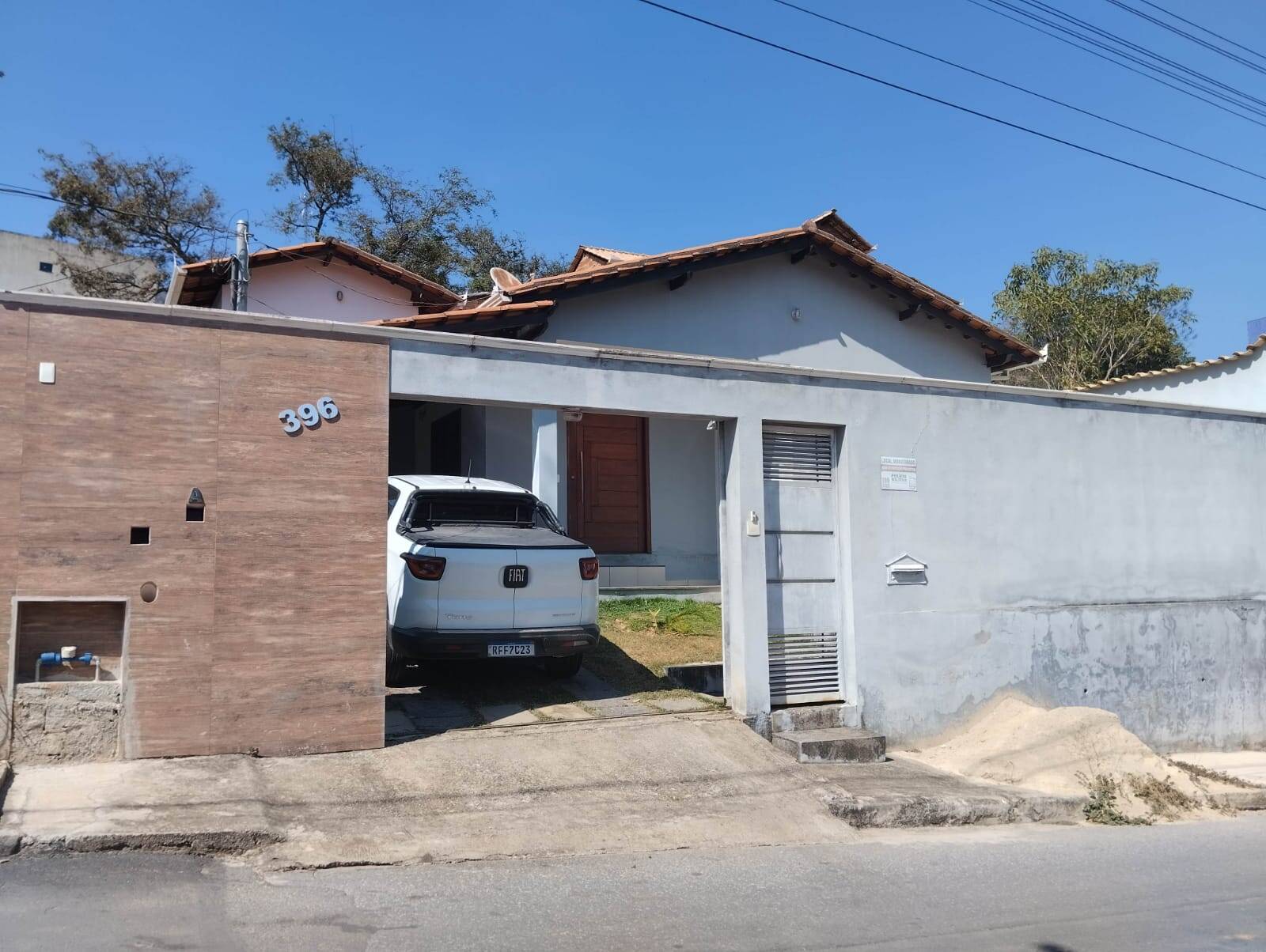 Casa à venda no Marmeleiros: 