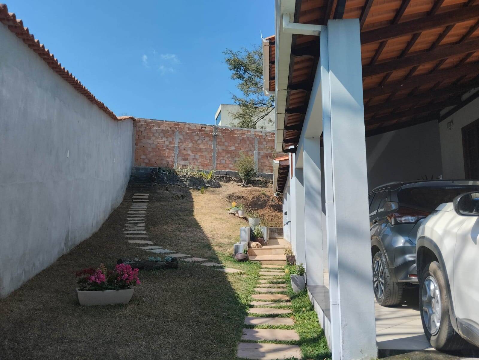 Casa à venda no Marmeleiros: 