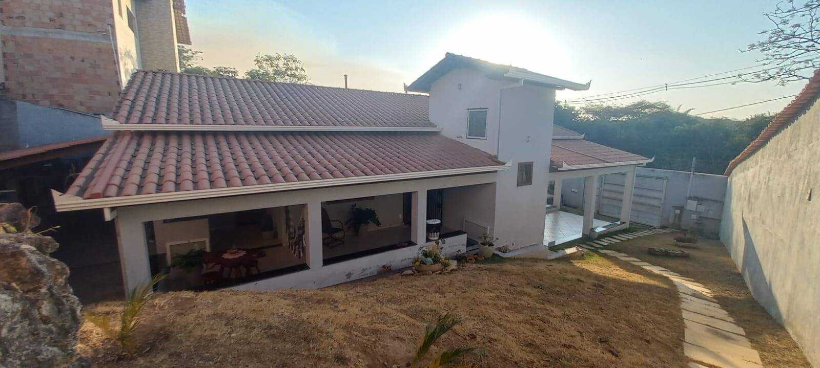 Casa à venda no Marmeleiros: 