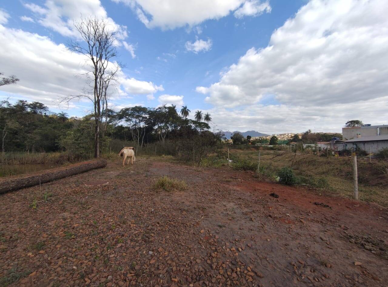 Terreno à venda no Santa Rita: 