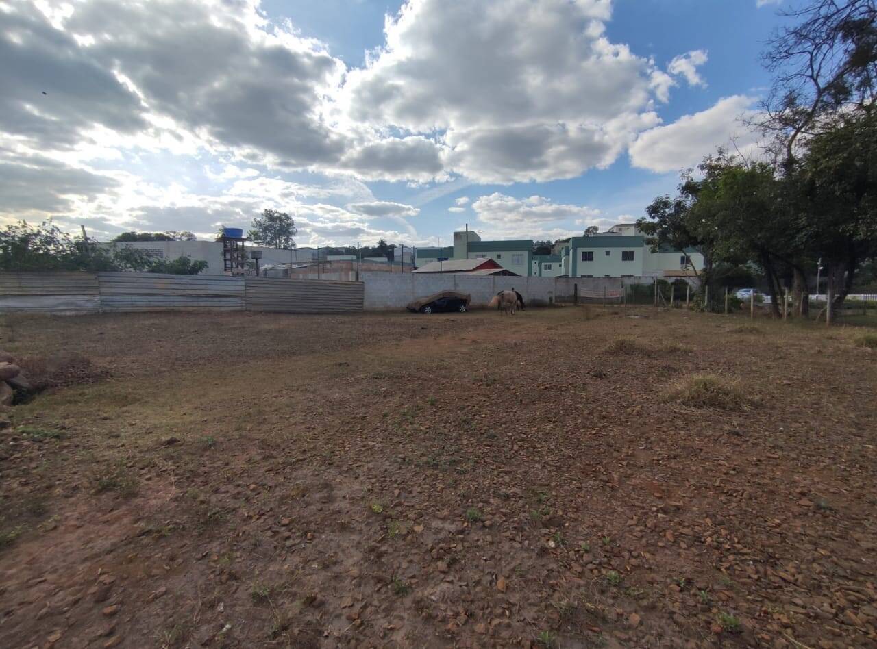 Terreno à venda no Santa Rita: 