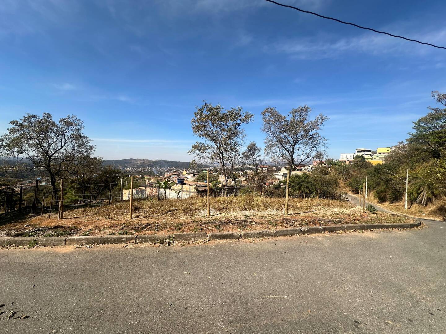 Lote à venda no Serra Azul: 