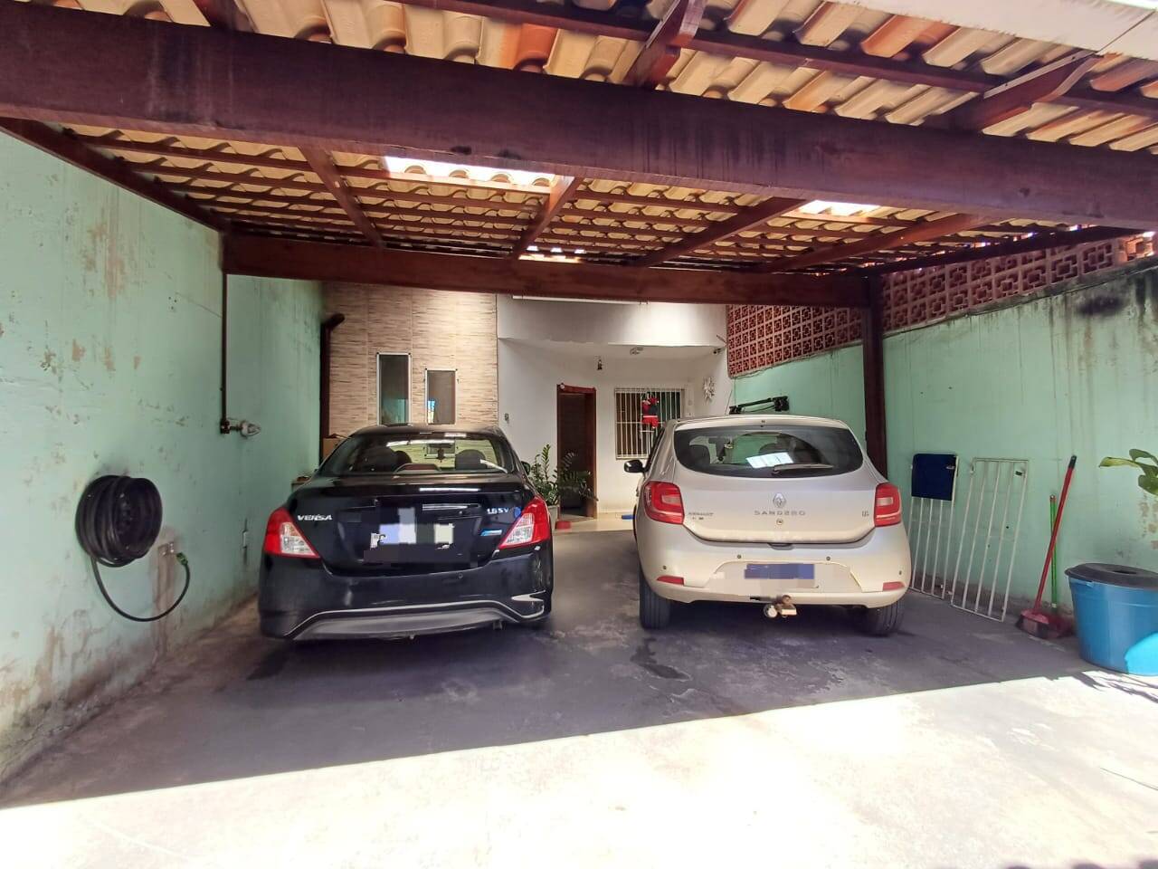 Casa Geminada à venda no Masterville: 