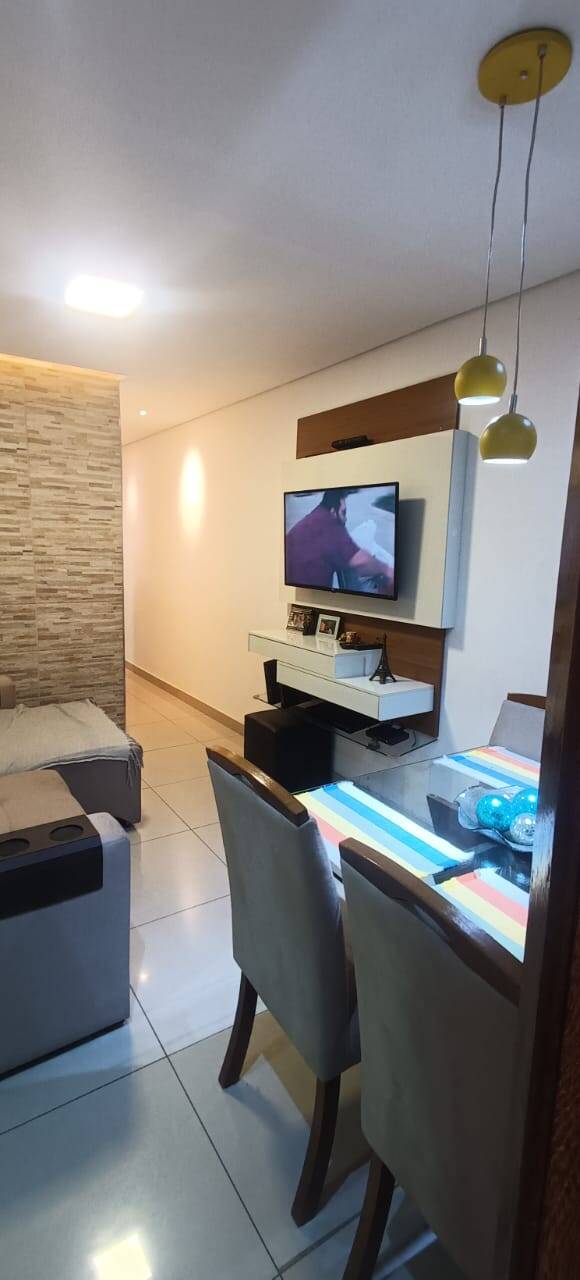 Casa Geminada à venda no Masterville: 