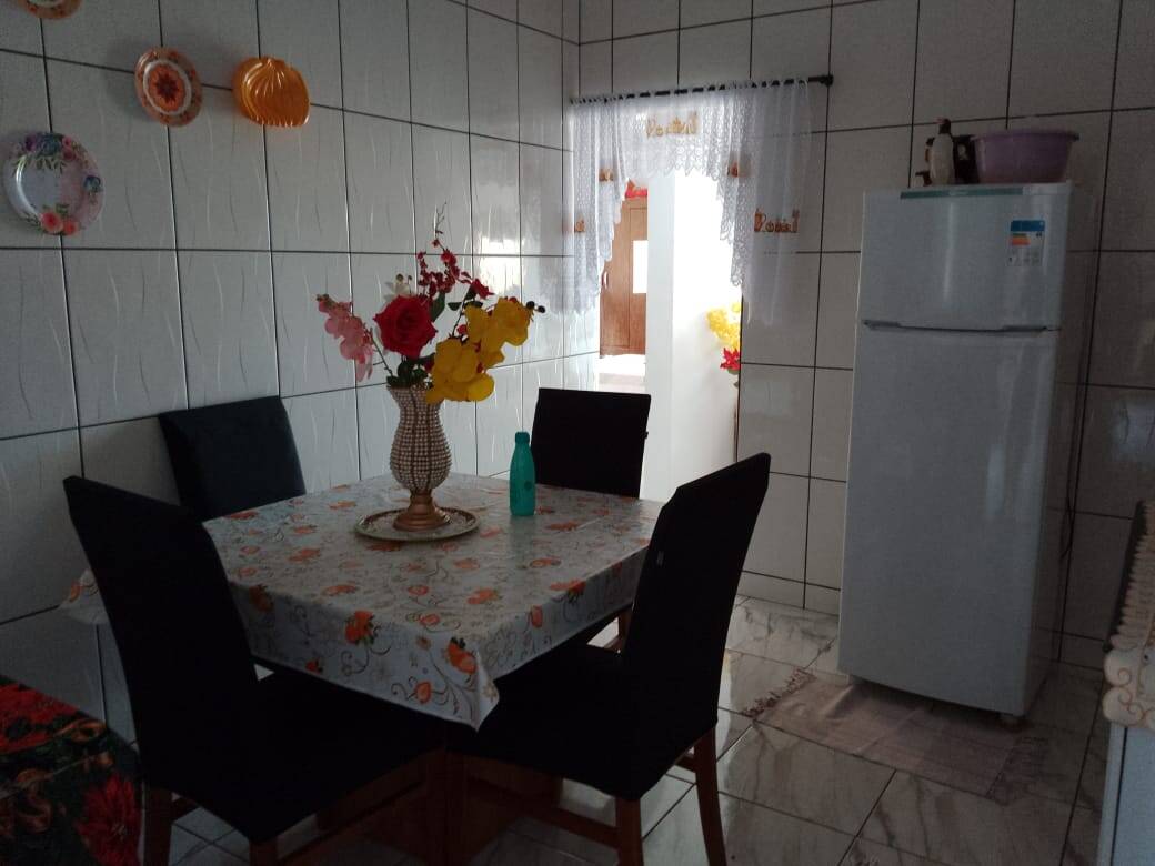 Casa à venda no Resplendor: 