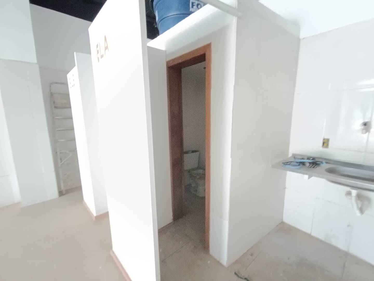 Loja para aluguel no Jardim Santa Rosa: 