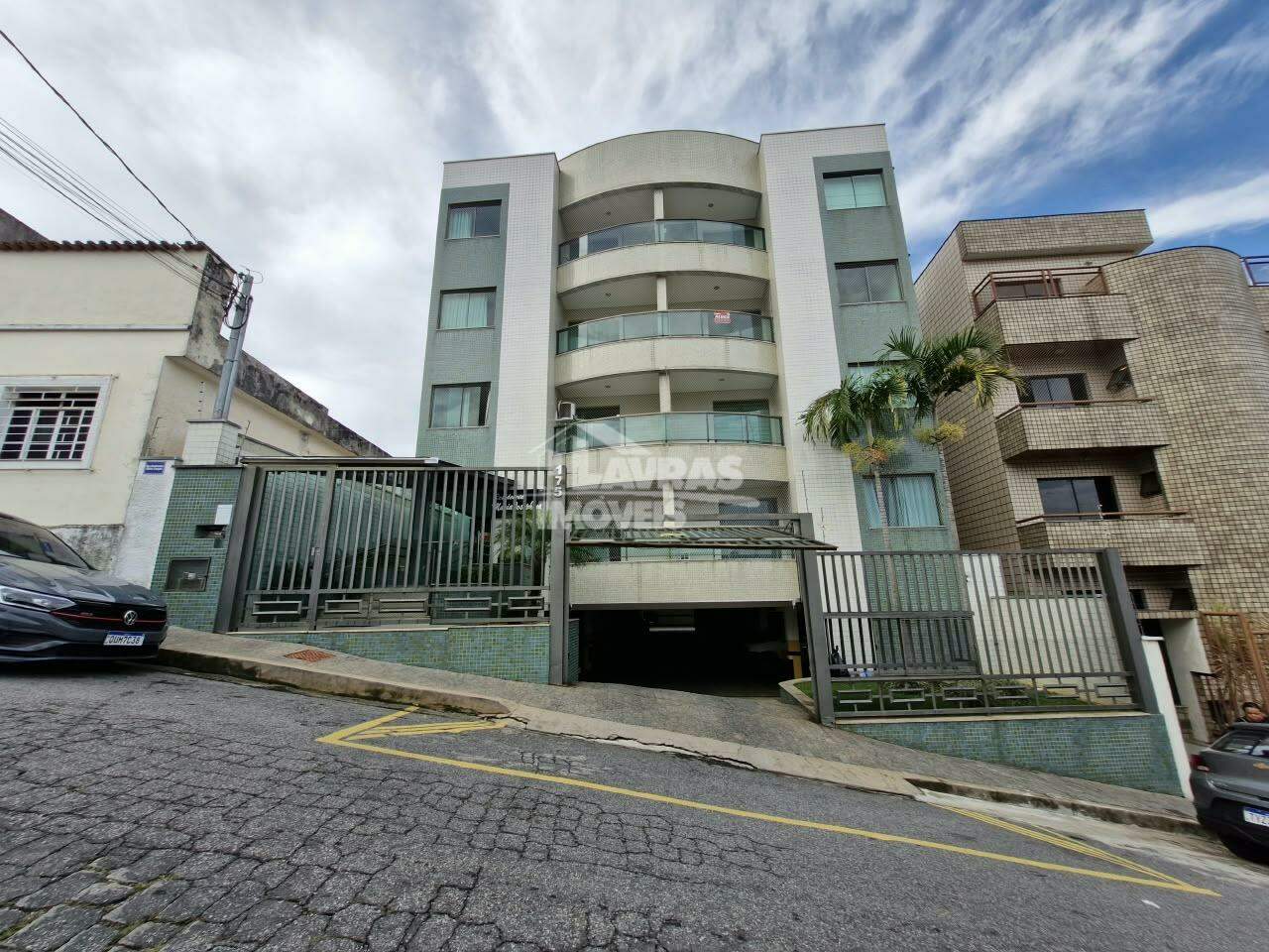 Apartamento Para Aluguel, 3 Quartos, 1 Suíte, 2 Vagas, Centro - Lavras/mg