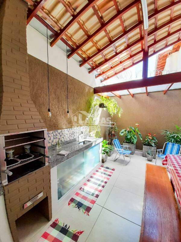 Casa Para Aluguel, 3 Quartos, 1 Suíte, 2 Vagas, Dona Odete - Lavras/mg