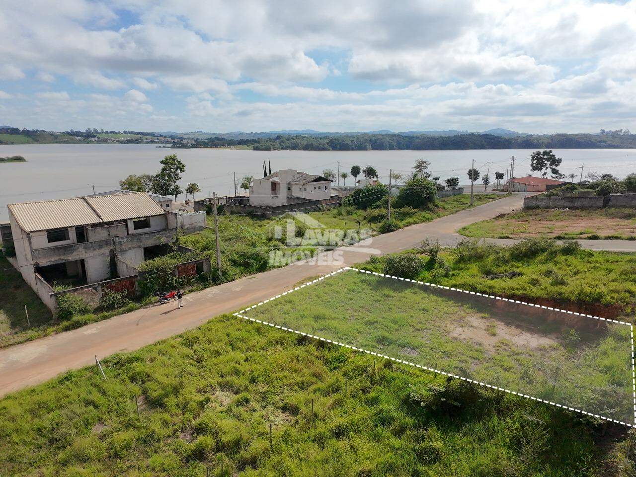 Lote à Venda, Portal Do Lago - Ijaci/mg