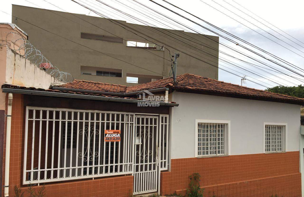 Casa Para Aluguel, 3 Quartos, Centro - Lavras/mg