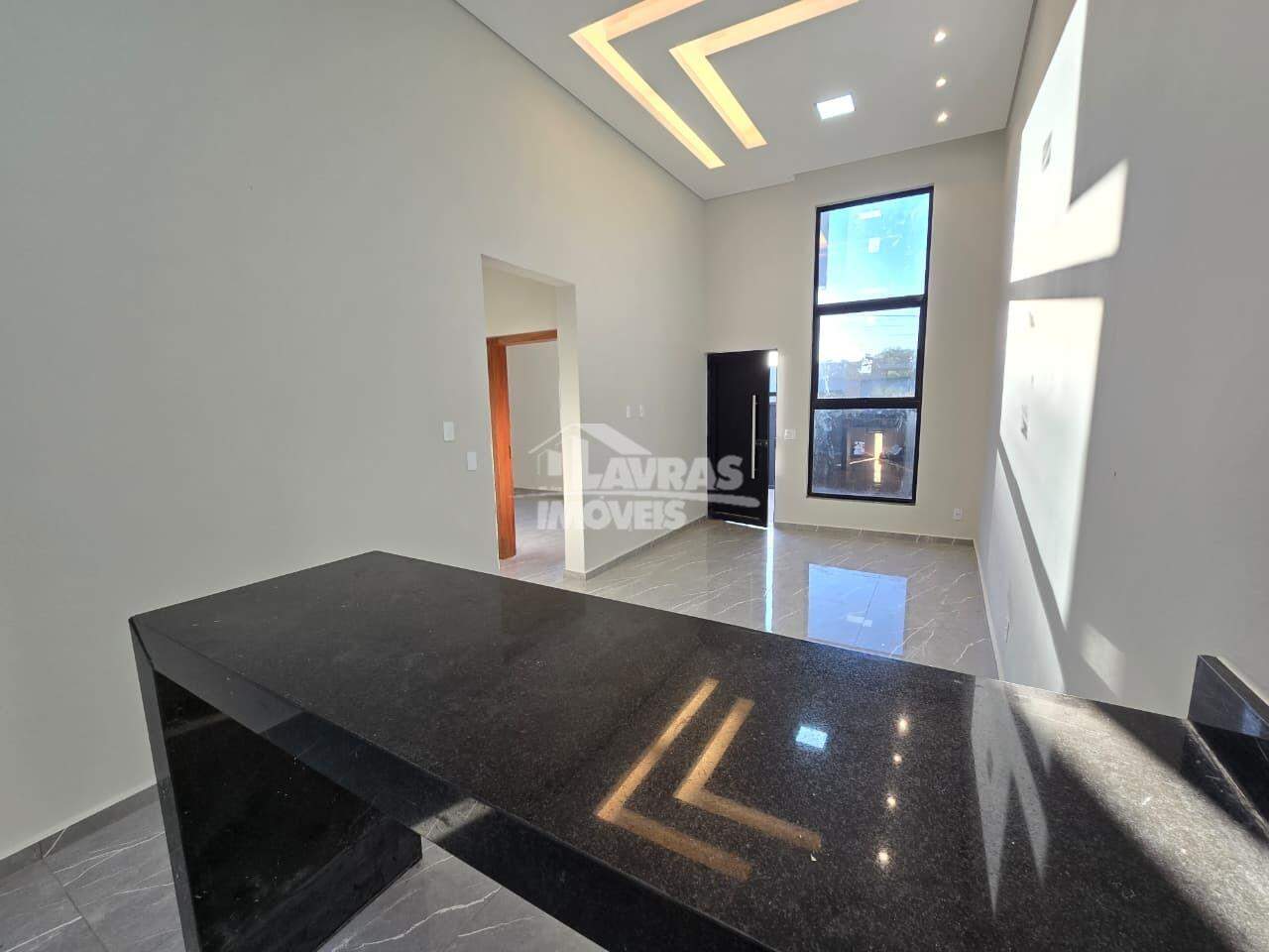 Casa à Venda, 3 Quartos, 1 Suíte, 4 Vagas, Residencial Nova Era Iii - Lavras/mg