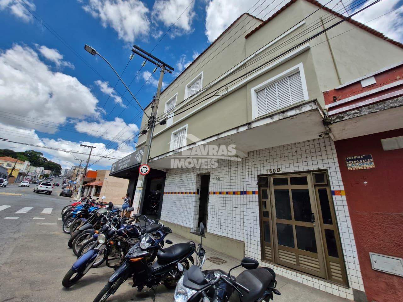 Casa Para Aluguel, 3 Quartos, 2 Suítes, Centro - Lavras/mg