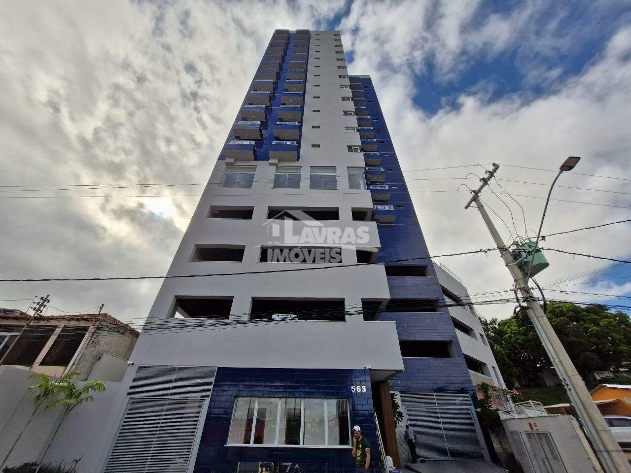 Apartamento Para Aluguel, 3 Quartos, 3 Suítes, 2 Vagas, Centro - Lavras/mg
