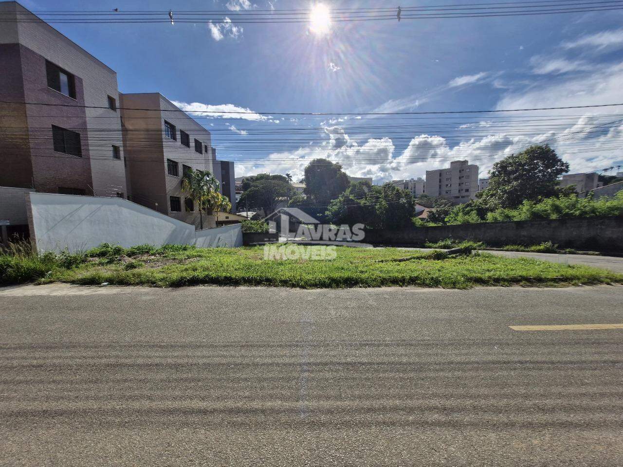 Lote Residencial/comercial No Centenário.