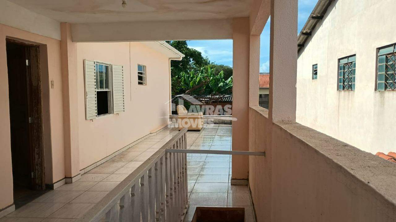 Casa à Venda, 4 Quartos, Vila São Francisco - Lavras/mg