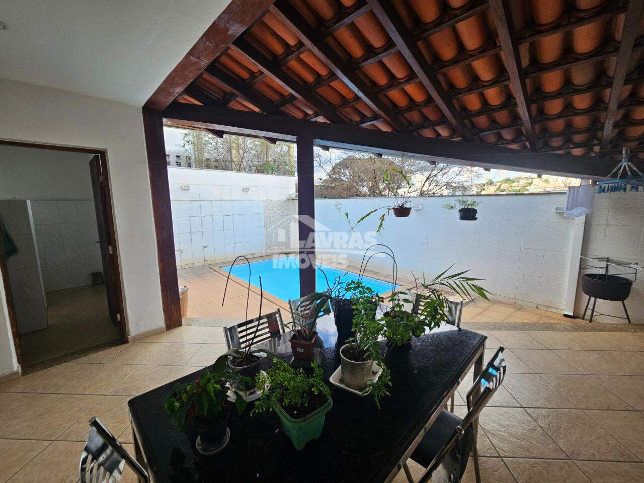 Casa Excelente No Centro De Lavras