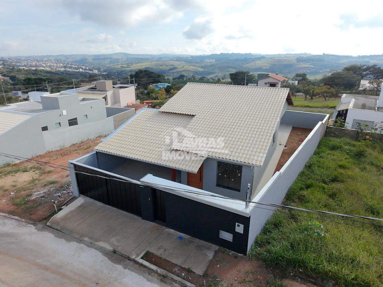 Casa Nova E Espaçosa!