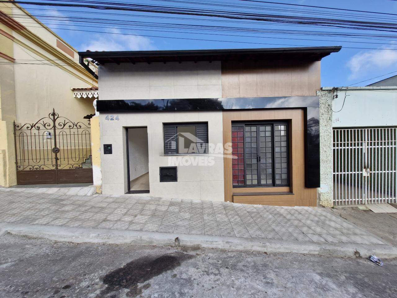 Casa Para Aluguel, 2 Quartos, 1 Suíte, Centro - Lavras/mg