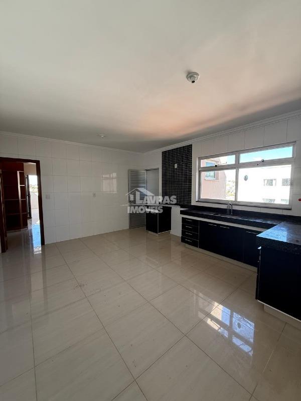Apartamento à Venda, 3 Quartos, 1 Suíte, 2 Vagas, Centro - Lavras/mg