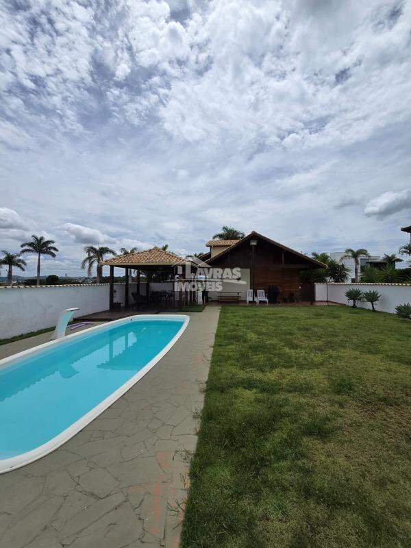 Casa Mobiliada à Venda Em Condomínio Náutico Ilha Brasil Em Ijaci 