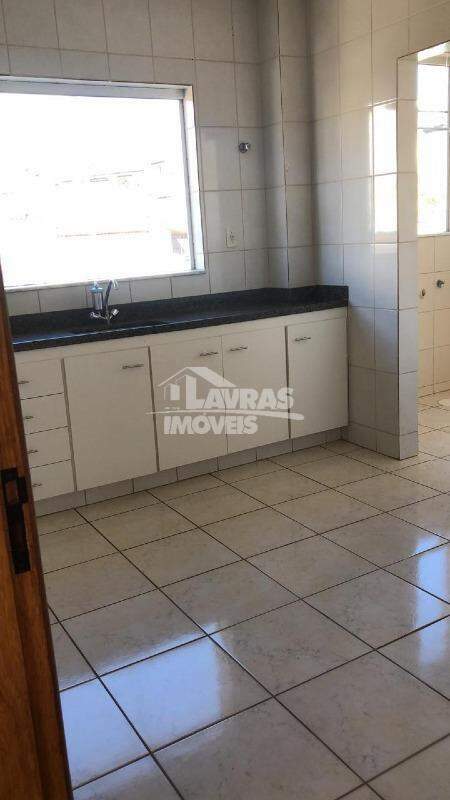 Apartamento Com 2/4 E 2 Vagas De Garagem Ao Lado Do Gammon