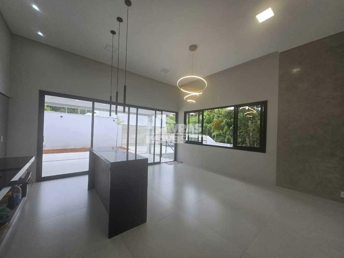 Casa à Venda, 3 Quartos, 1 Suíte, 2 Vagas, Residencial Parque Leste - Lavras/mg