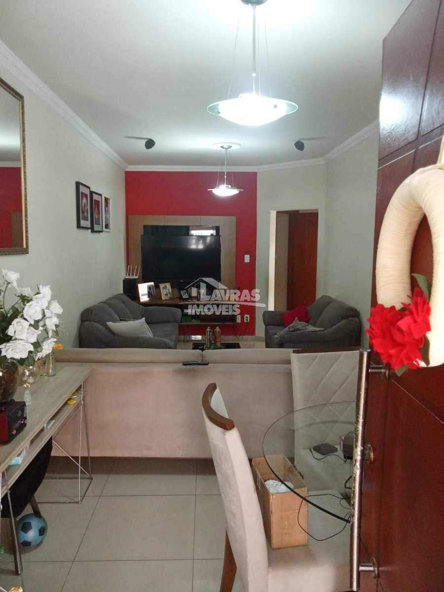 Casa à Venda, 3 Quartos, 1 Suíte, 2 Vagas, Jardim Vila Rica - Lavras/mg
