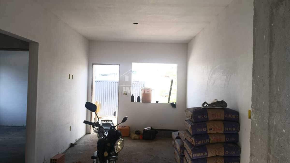 Casa à Venda, 2 Quartos, 1 Suíte, Santa Cruz - Lavras/mg