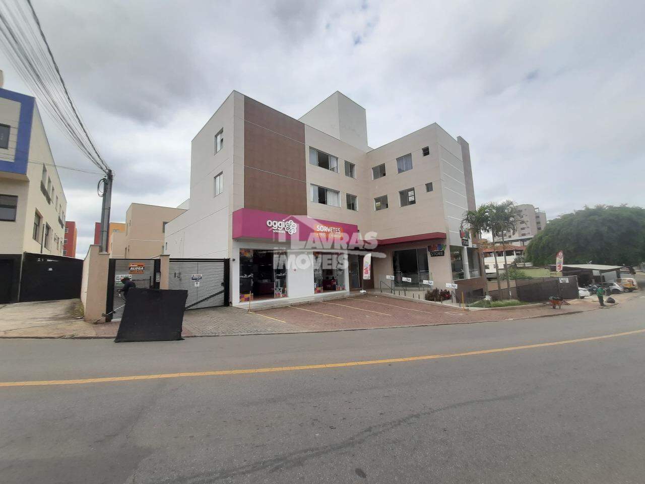 Apartamento Na Avenida Silvio Menicucci, 3/4 Sendo 1 Suíte, 2 Vagas E Varanda Enorme