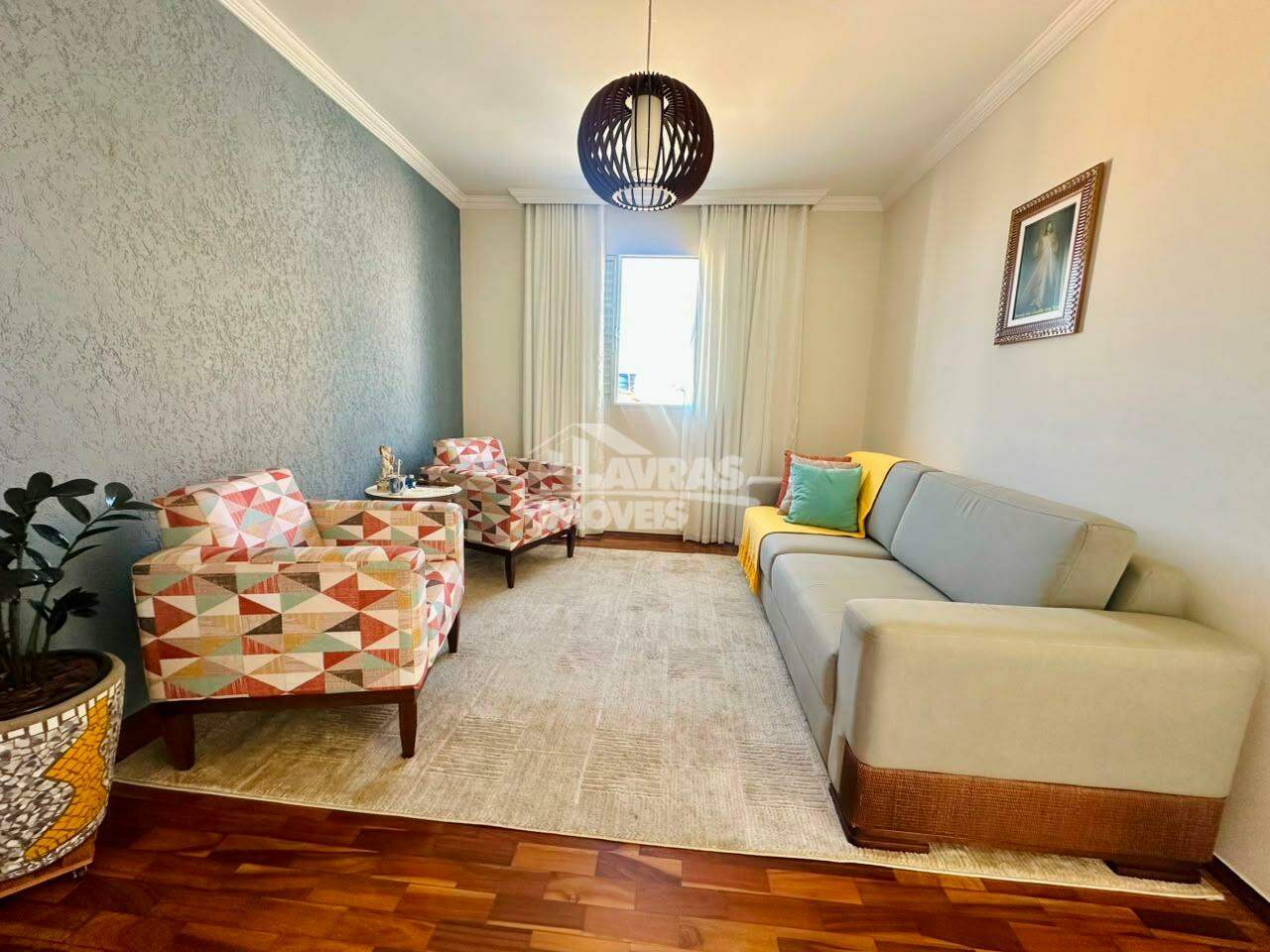 Casa à Venda, 3 Quartos, 1 Suíte, 4 Vagas, Cruzeiro Do Sul - Lavras/mg