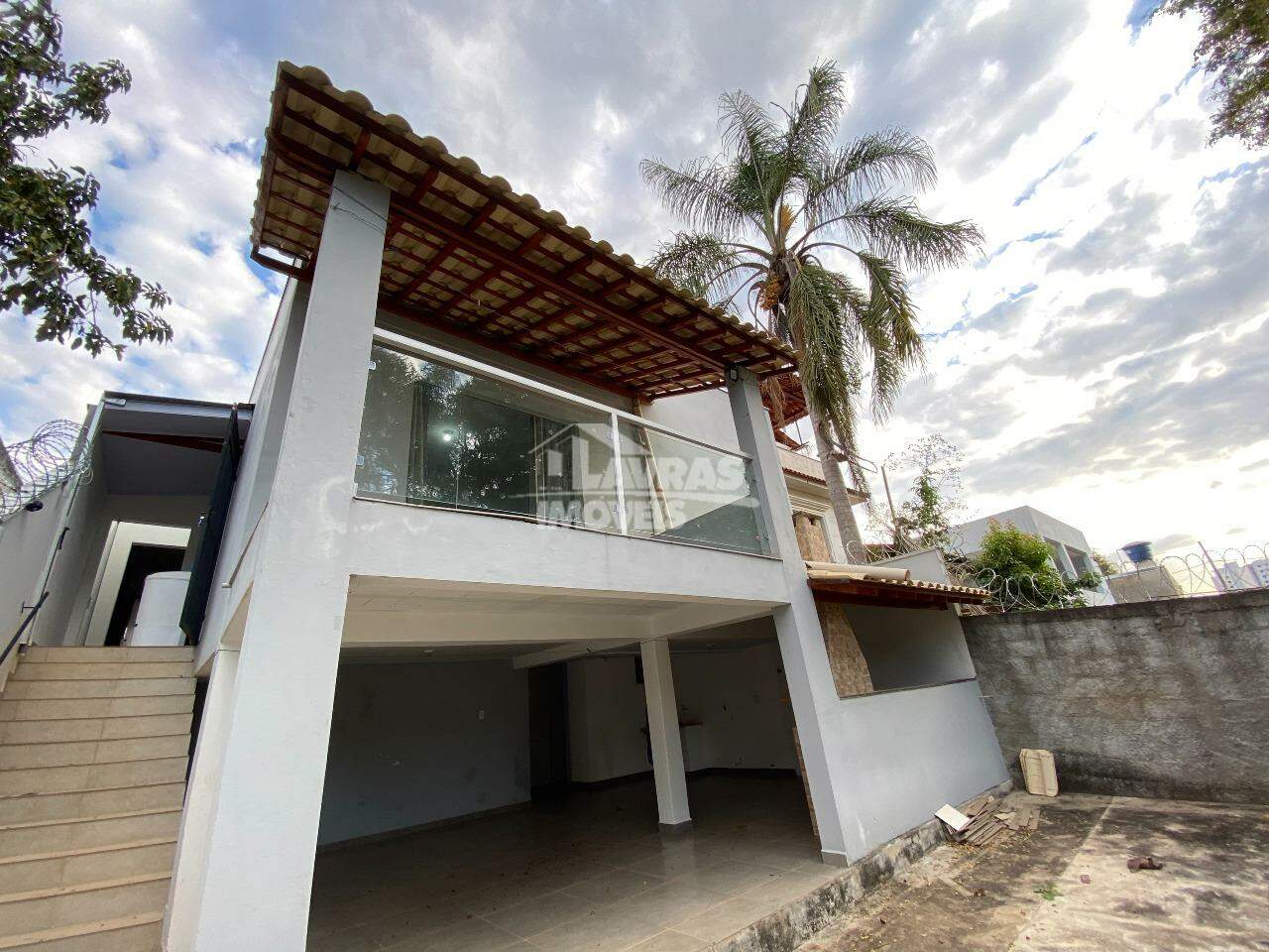 Casa Reformada Ao Lado Da Ufla!