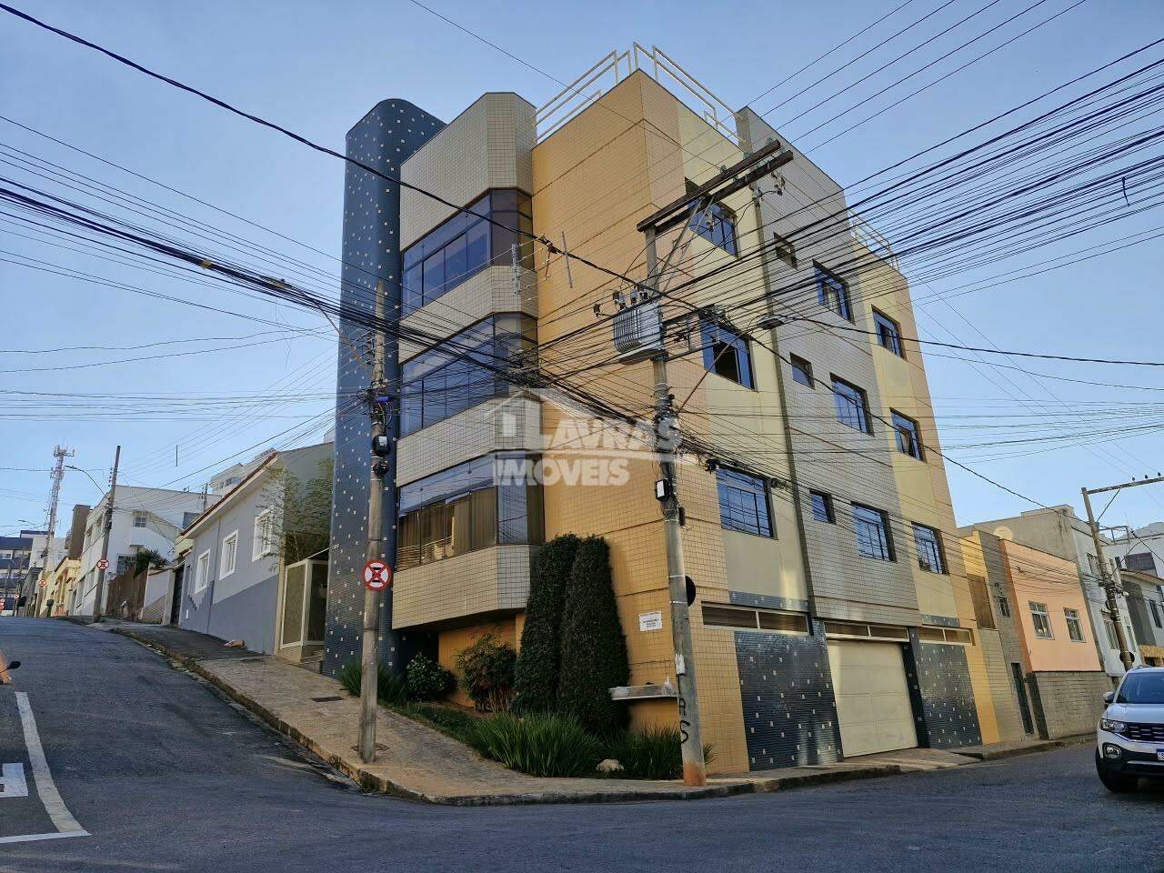 Apartamento Amplo E Sofisticado Com 4 Quartos, Suíte Com Banheira E 2 Vagas Cobertas Para Locação