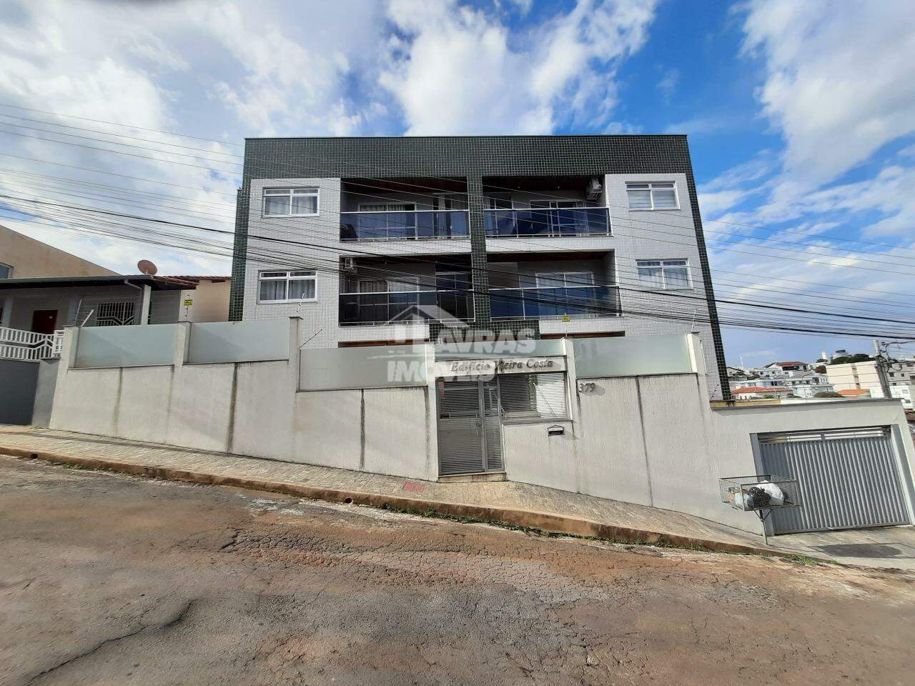 Apartamento Para Aluguel, 3 Quartos, 1 Suíte, 2 Vagas, Cruzeiro Do Sul - Lavras/mg