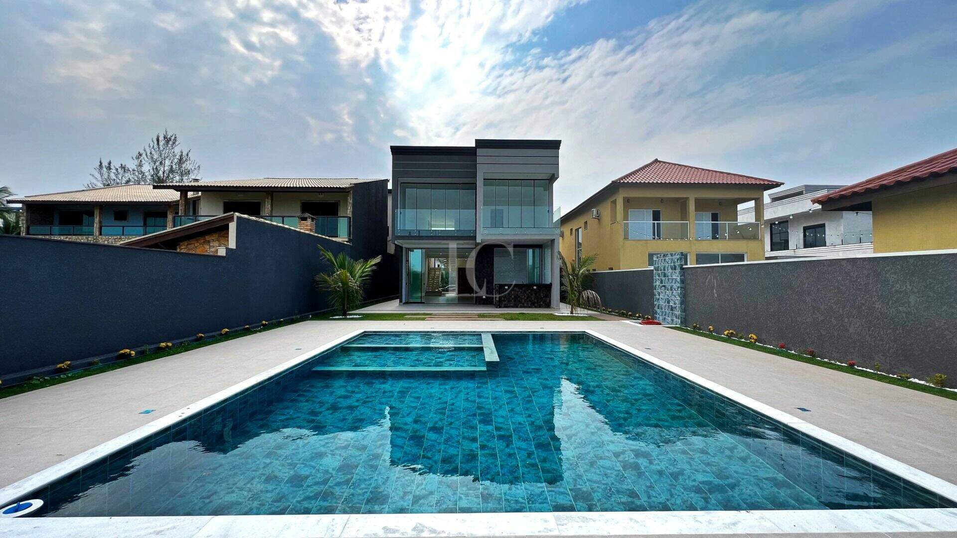 Sobrado à venda no Jardim Guacyra: 