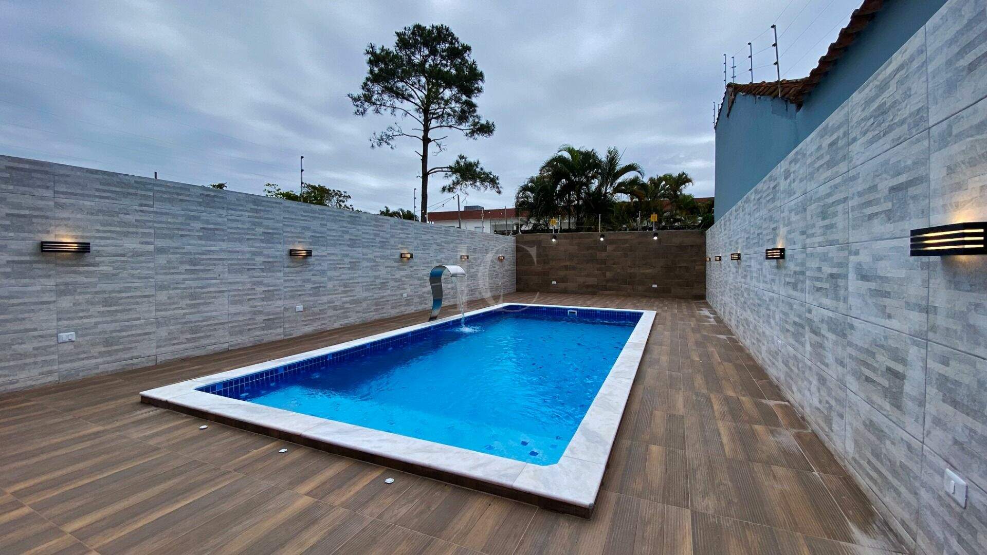 Sobrado à venda no Cibratel II: 