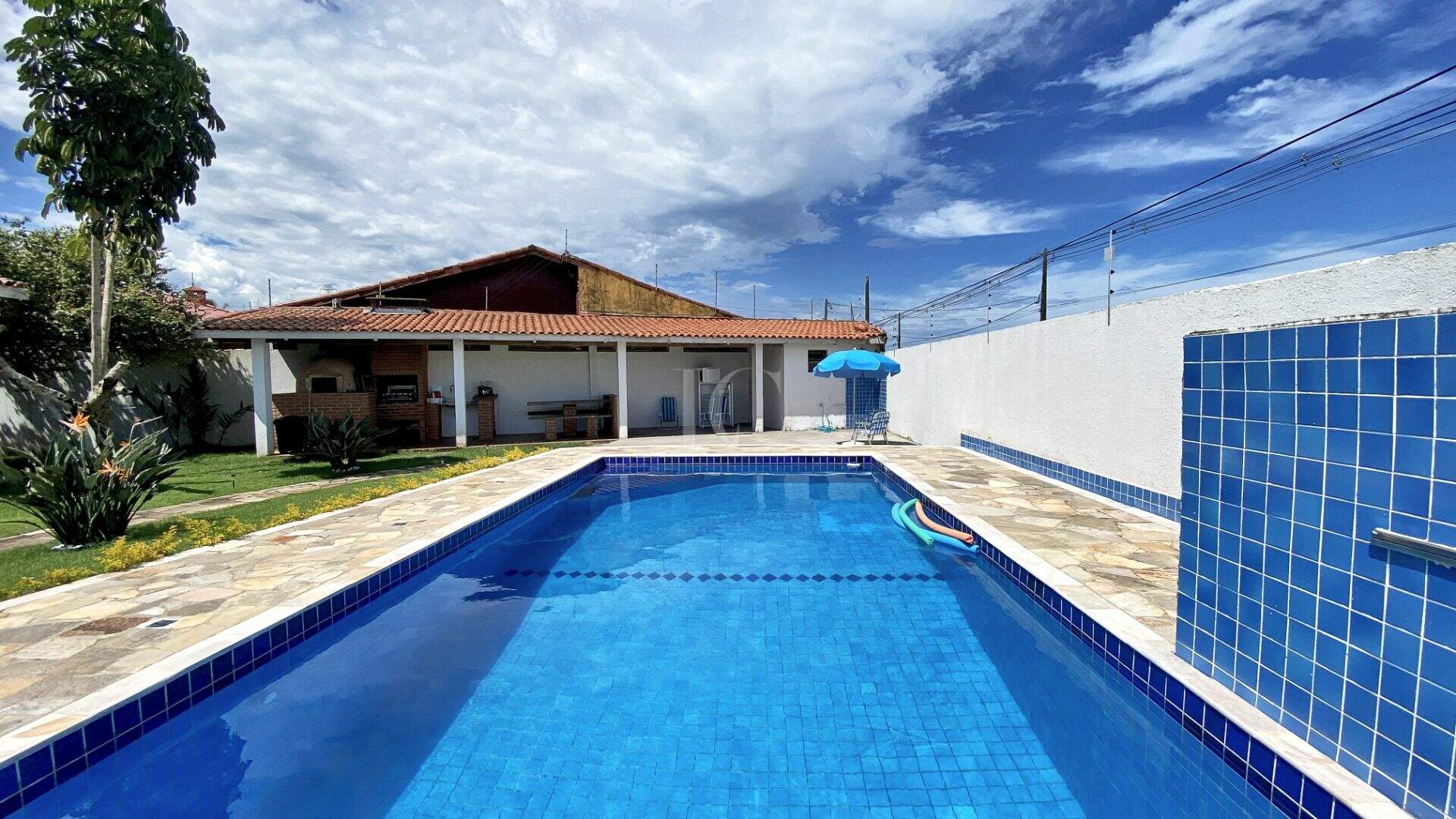 Casa à venda no Jardim Santa Terezinha: 