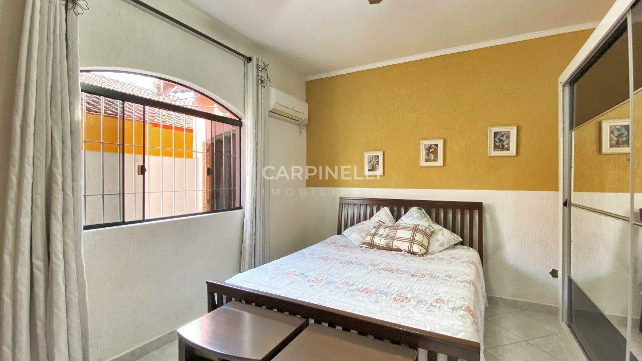 Casa à venda no Jardim Itanhaém: 