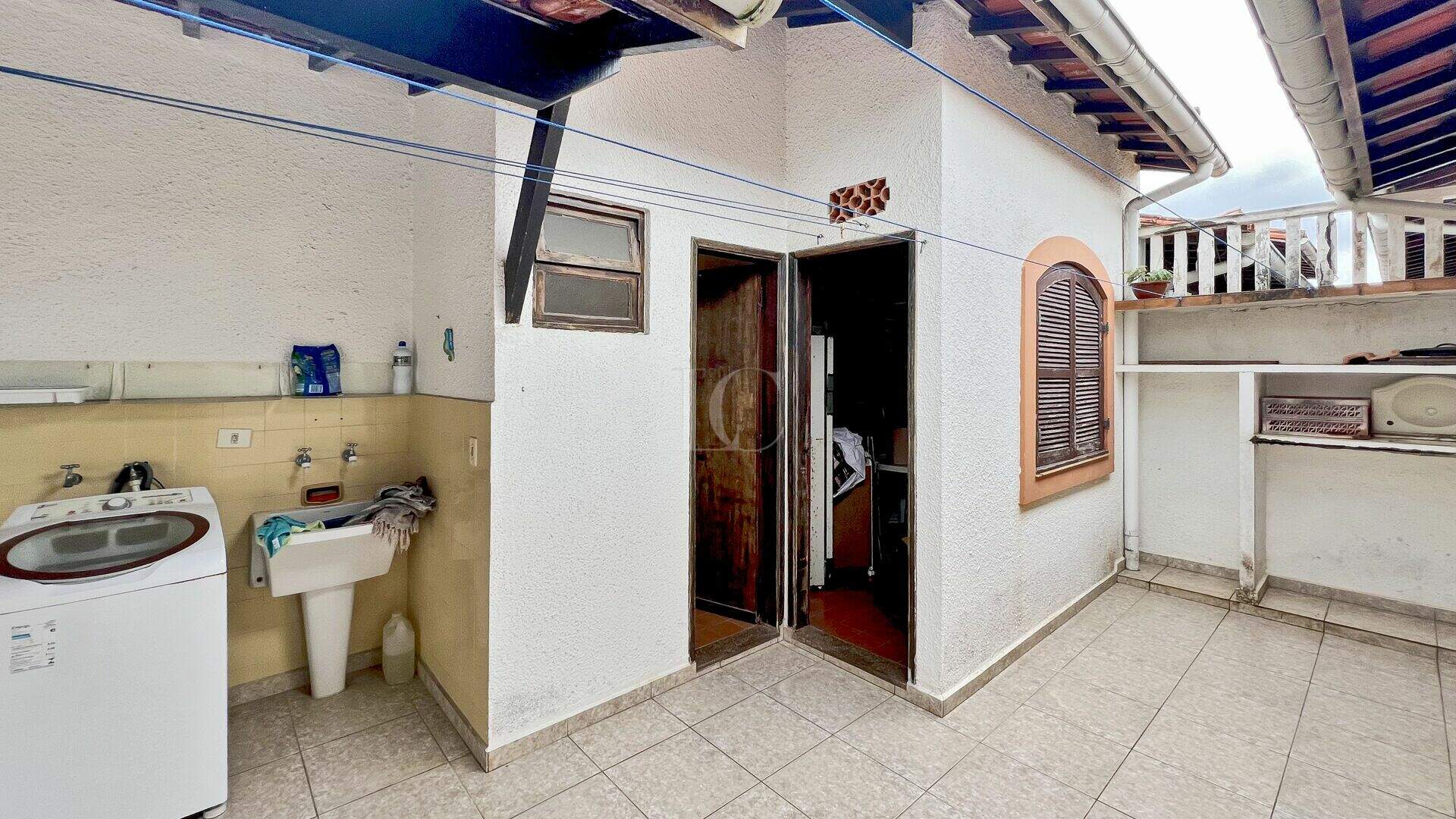 Casa à venda no Jardim Iberá: 
