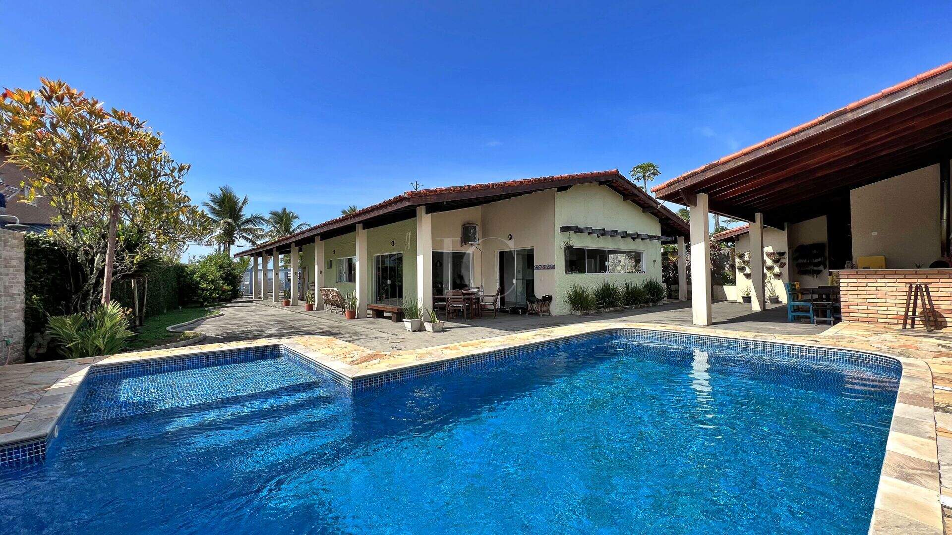 Casa à venda no Cibratel I: 